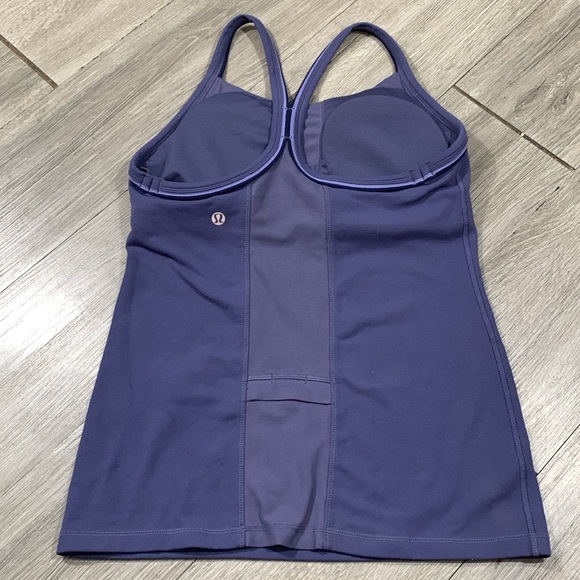 Lululemon Power Y Purple/Blue Activewear Tank Top w/Bra Attached Pads Removable - Picture 7 of 9